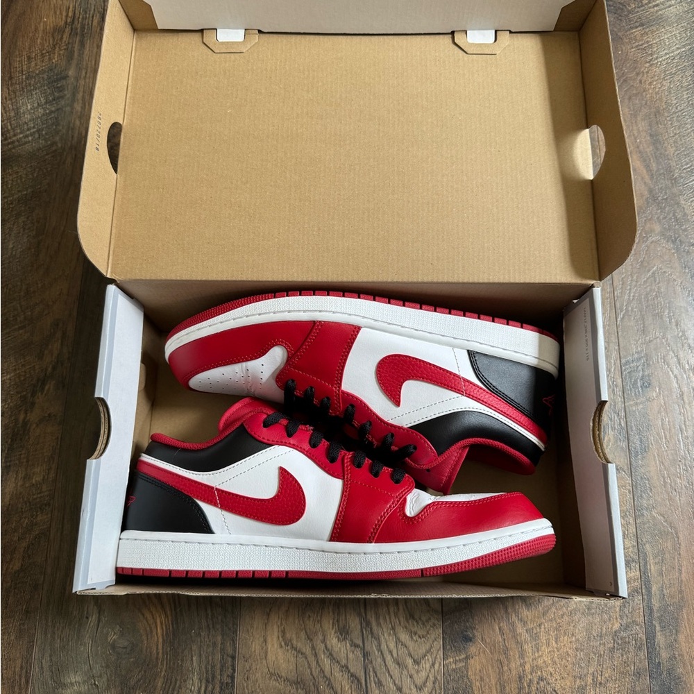 Nike Men's Retro 1 Low “reverse black toe”